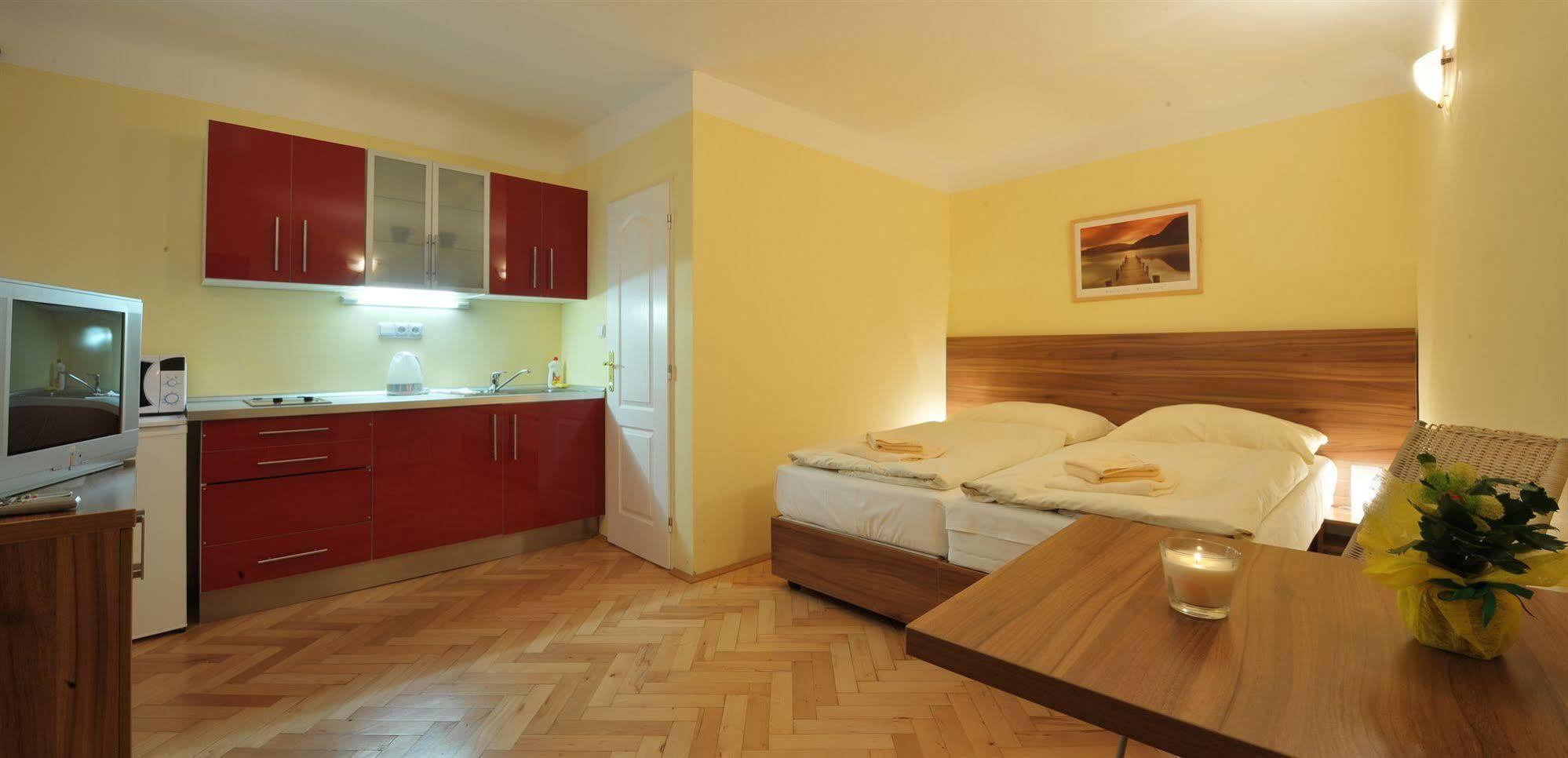 U Zlate Podkovy Apartment Prague